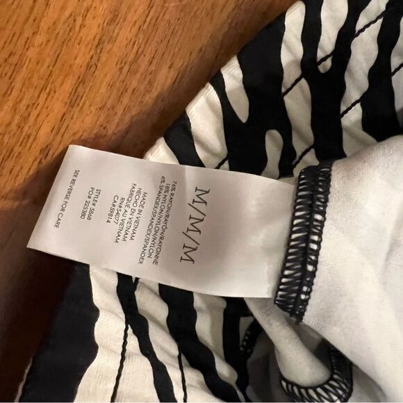 Cabi zebra women’s joggers, size medium NWT - Picture 7 of 11